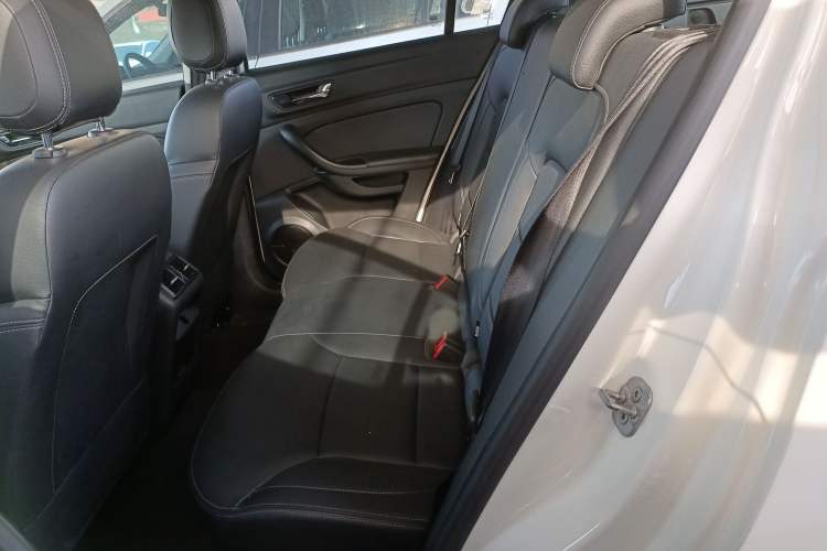 Used Qoros 5 2018 Revised Version 1.6T Automatic Leading Edition