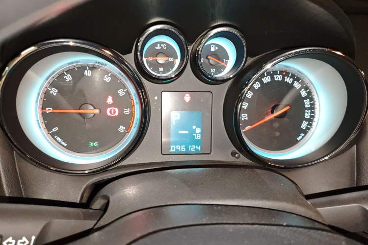 Used Buick GT 2013 XT 1.6L Automatic Fashion Edition