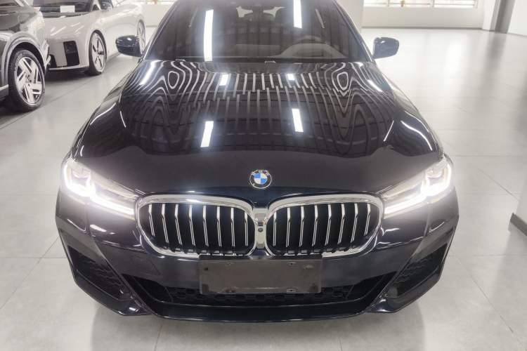 Used BMW 5 Series 2022 530Li Luxury Edition M Sport Package Front
