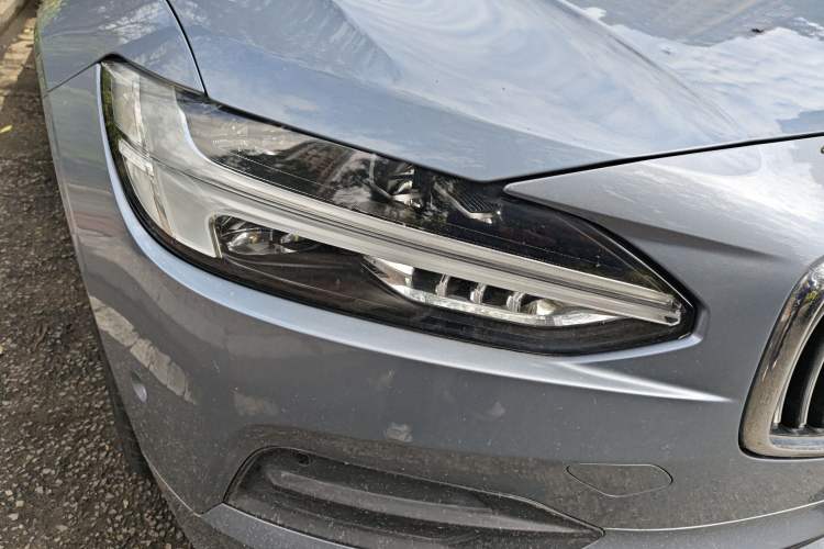 Used Volvo S90 2018 T5 Zhiyuan Edition