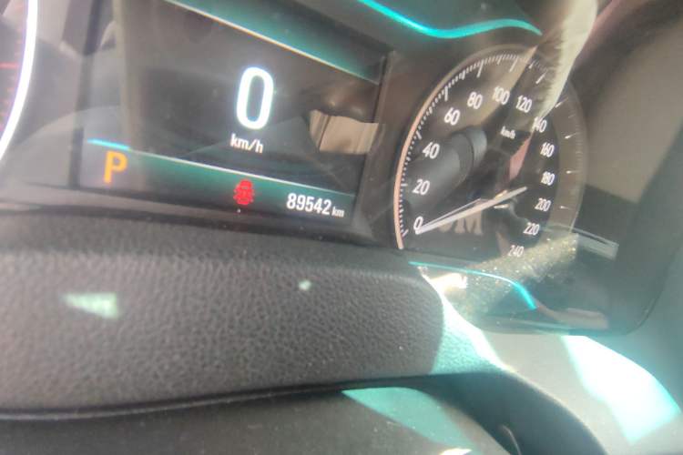 Used Buick GT 2018 18T Automatic Flagship Model Odometer Close Up