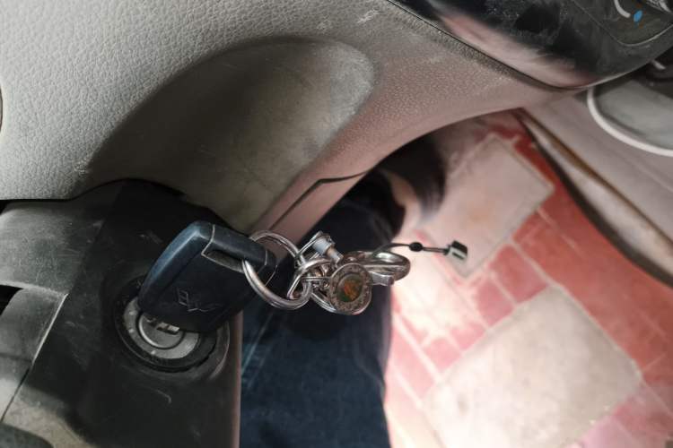 Used Wuling Rongguang V 2016 1.2L Practical Version
