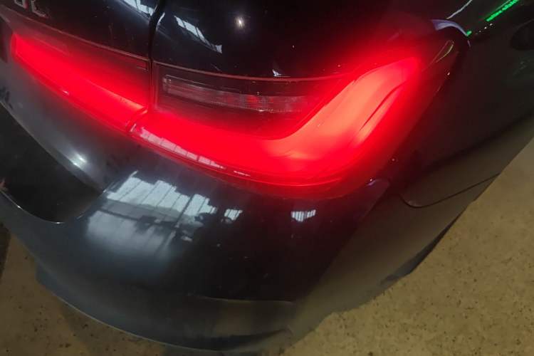 Used BMW i3 2024 eDrive 40 L Midnight Edition
