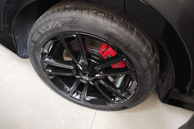 Used VOYAH FREE 2025 318 259 km All-Wheel-Drive Exploration Edition
