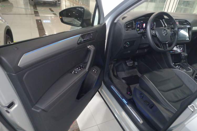 Used Volkswagen Tiguan L New Energy 2020 430 PHEV Plug-in Hybrid Flagship Edition Driver Seat