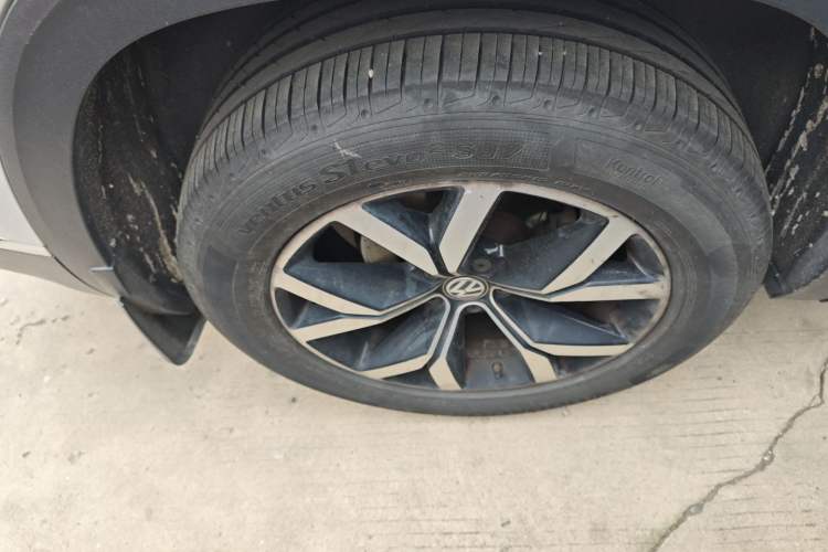 Used Volkswagen Teramont 2019 380TSI Four-Wheel Drive Luxury Version China VI Standard Right Rear Wheel Hub