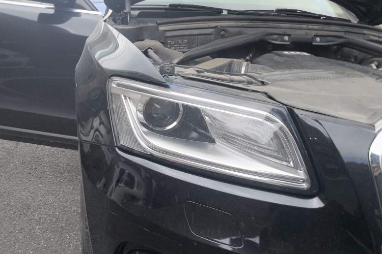 Used Audi Q5 2016 40 TFSI Trendy Edition Right Front Headlight