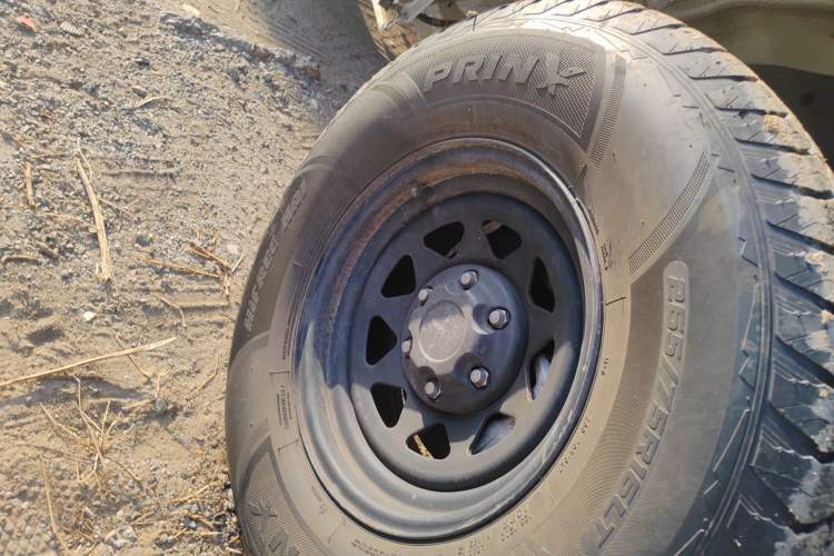 Used BAW Warrior 2021 2.4T Three-Door Four-Wheel Drive Short Wheelbase Gasoline Version China VI Emission Standard Right Front Wheel Hub