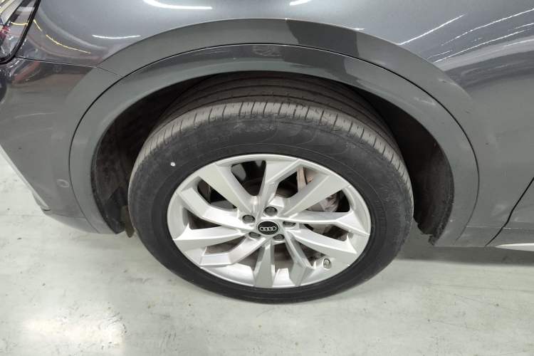 Used Audi Q5L 2022 40T Luxury Dynamic Model Exterior 2