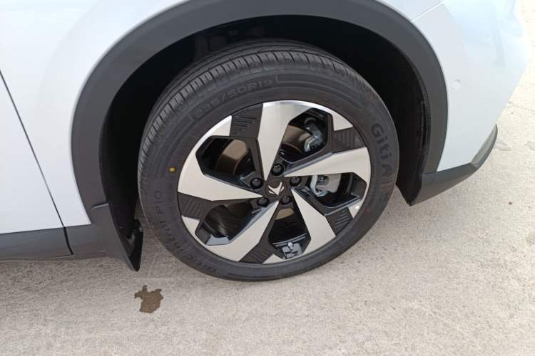 Used ARCFOX Alpha T5 2026 Model Pure Electric 560 Intelligent Enjoyment Version
