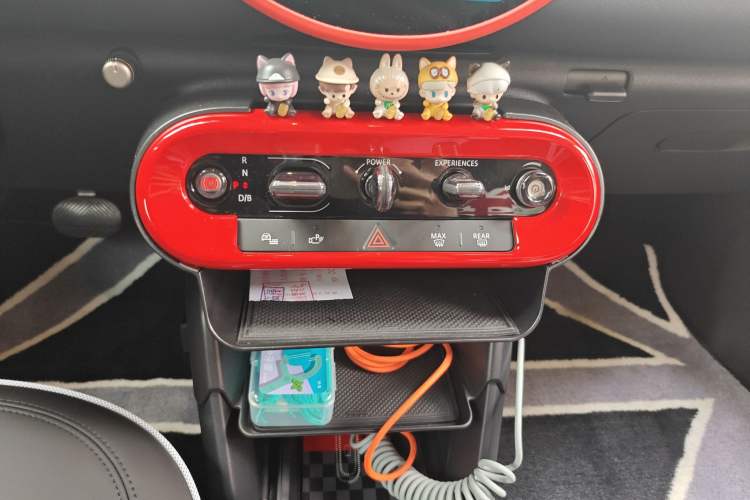 Used MINI Electric MINI COOPER 2025 456km COOPER E Classic Style
