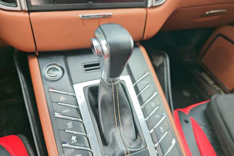 Used Zotye SR9 2017 2.0T Automatic Ultimate Dream Edition