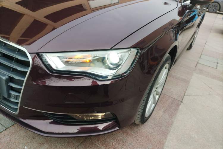 Used Audi A3 2015 Limousine 40 TFSI Automatic Comfort Model
