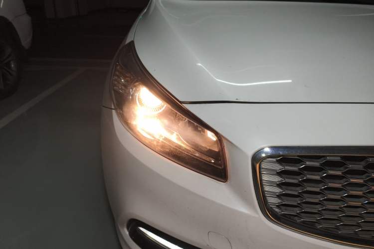 Used Kia K4 2017 1.8L Automatic GLS Special Right Front Headlight