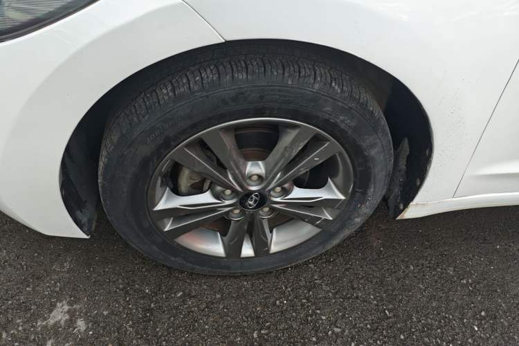 Used Hyundai Elantra (6th Generation / Lingdong) 2016 1.6L Manual ZhiXuan · Dynamic Model Left Front Wheel Hub