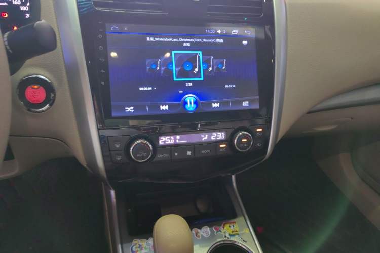 Used Nissan Teana 2016 2.0L XE Fashion Edition Audio And AC Panel