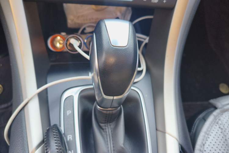 Used Ford Mondeo 2013 2.0L GTDi240 Flagship Edition