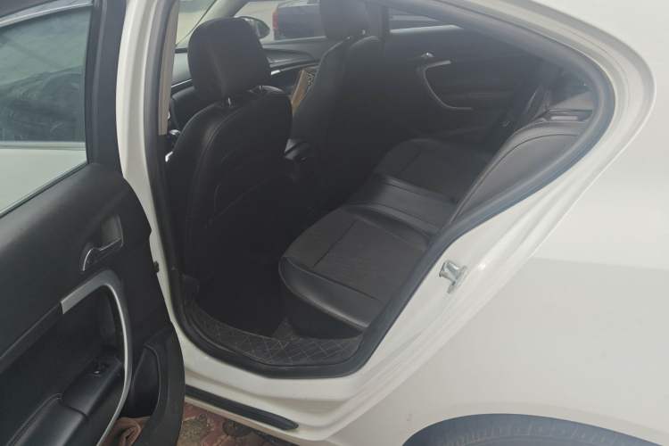 Used Buick Regal 2015 1.6T Leading Technology Model Left Rear Seat