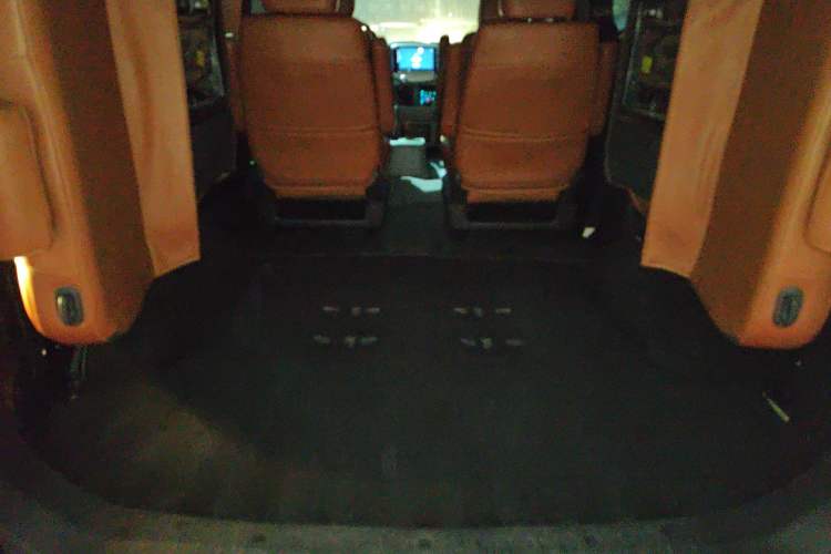 Used JAC Refine M4 2019 Business & Travel Series 2.0L Manual Comfort Model China VI