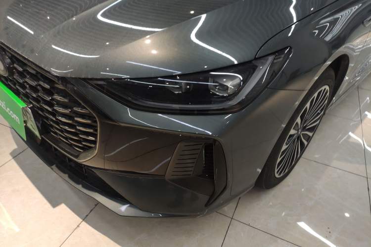 Used Chery Fengyun A8L 2025 1.5 TGDI 145 km Luxury Version