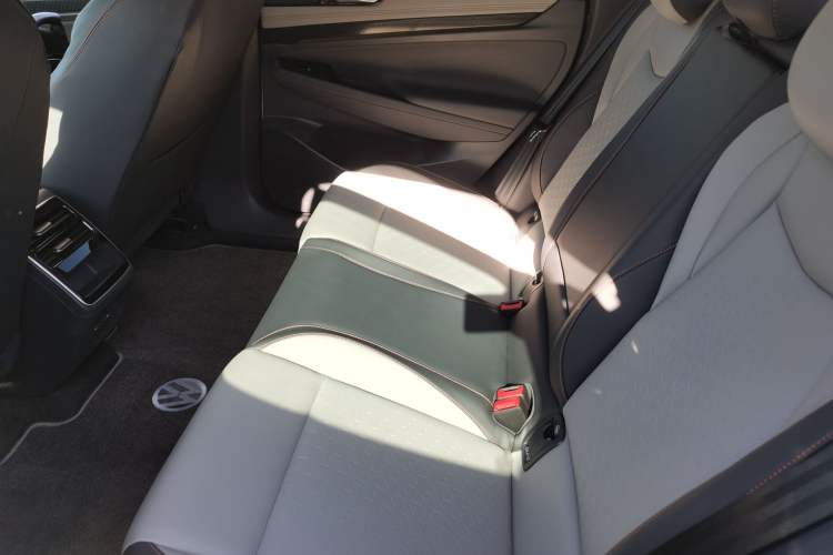 Used Volkswagen ID.7 VIZZION 2024 AIR model