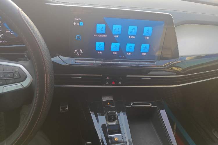 Used Volkswagen Talagon 2023 Facelift 380TSI All-Wheel Drive Luxury Jiajing Pro Version with 7 Seats Audio And AC Panel