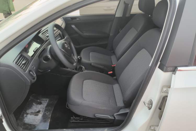 Used Volkswagen Santana 2019 1.5L Manual Fashion Edition China VI Standard
