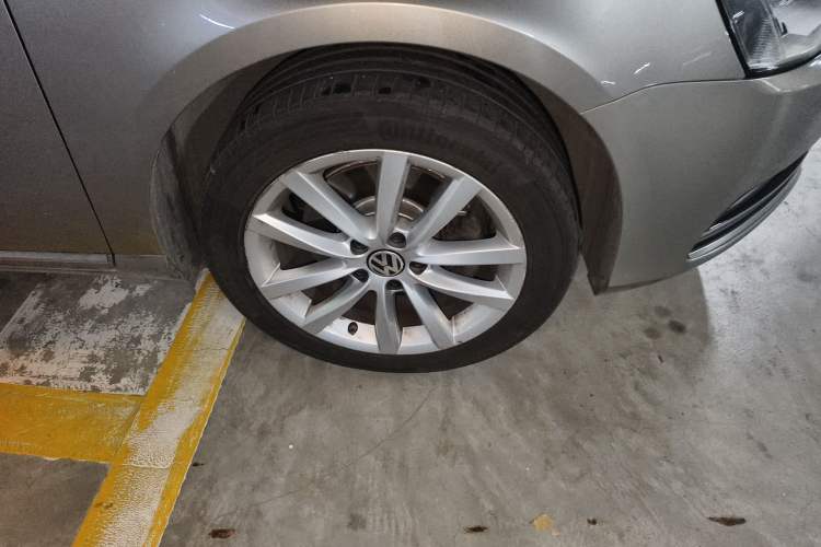 Used Volkswagen Magotan 2012 Travel Edition 2.0 TSI Comfort Version