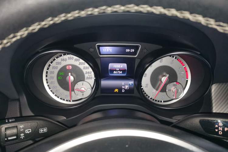 Used Mercedes-Benz GLA 2016 GLA 200 Fashion Model Instrument Cluster