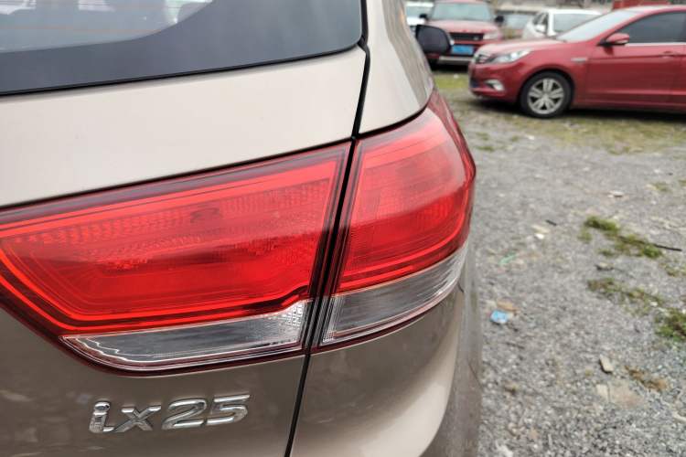 Used Hyundai ix25 2017 1.6L Automatic Smart Version