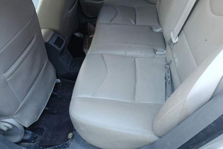 Used Citroen C4L 2013 1.6L Automatic Jingxiang Edition Left Rear Seat