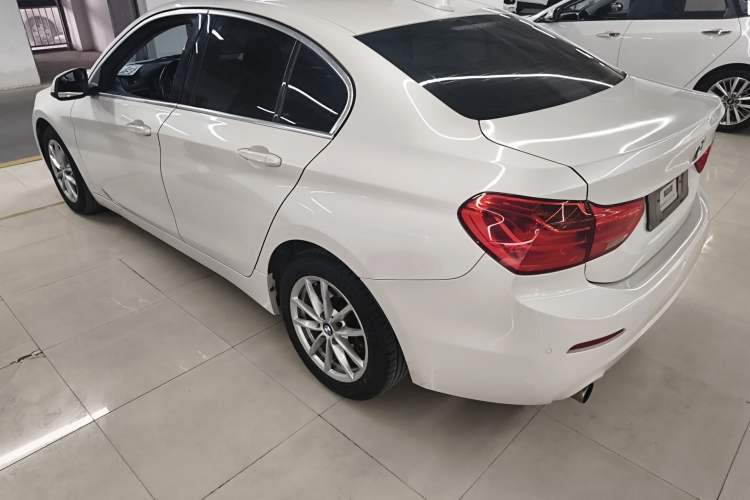 Used BMW 1 Series 2017 118i Fashion Model

