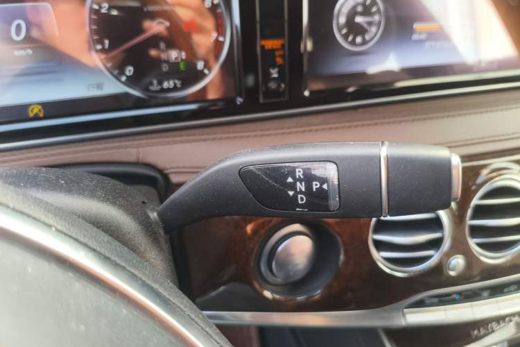 Used Mercedes-Benz Maybach S-Class 2017 S 400 4MATIC Gear Lever