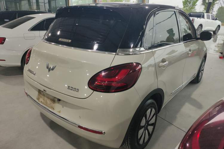 Used Wuling Bingo 2023 333 km Lingxi Connected+ Version