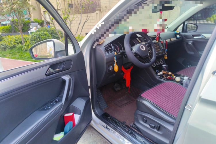 Used Volkswagen Tiguan L 2017 330TSI Automatic Two-Wheel Drive Luxury Edition Driver Seat