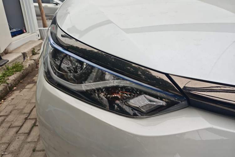 Used Toyota Levin Hybrid E+ 2019 1.8L PH V E-CVT Luxury Edition Right Front Headlight