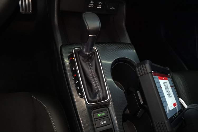 Used Honda Civic 2022 240TURBO CVT Dynamic Edition Gear Lever