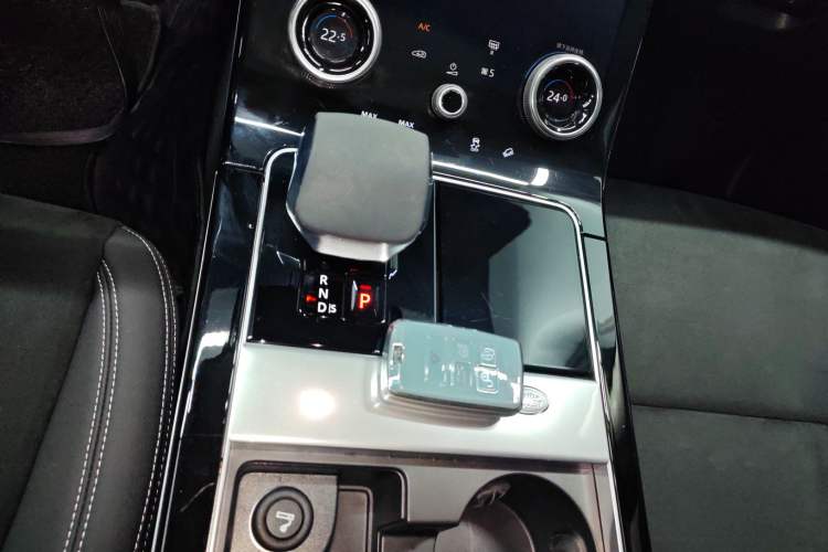 Used Land Rover Range Rover Velar 2021 P250 model