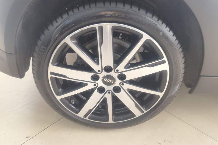 Used MINI 2023 Updated 1.5T COOPER Artist Exterior 5