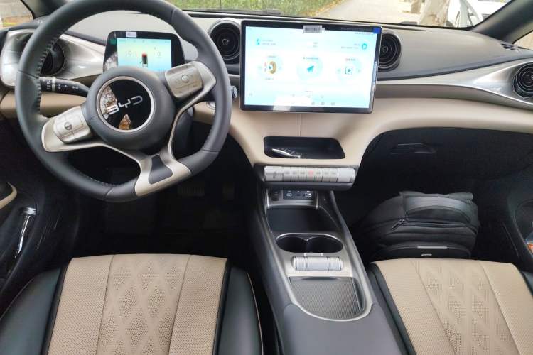 Used BYD Dolphin 2025 420km Free Edition
