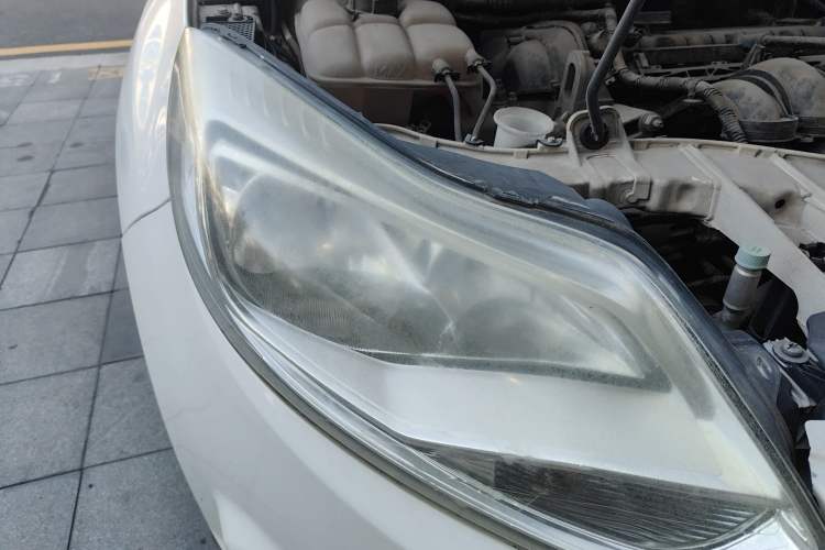 Used Ford Focus 2012 Hatchback 1.6L Manual Comfort Model Right Front Headlight