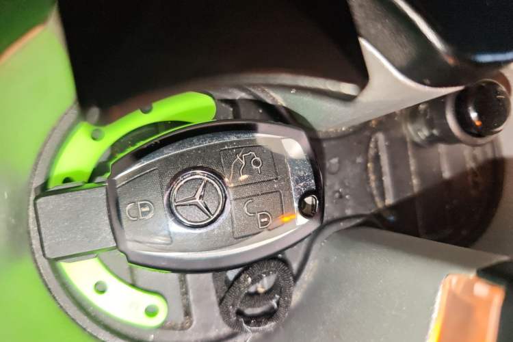 Used Mercedes-Benz GLE Coupe 2015 GLE 450 AMG 4MATIC Coupe SUV Interior 1