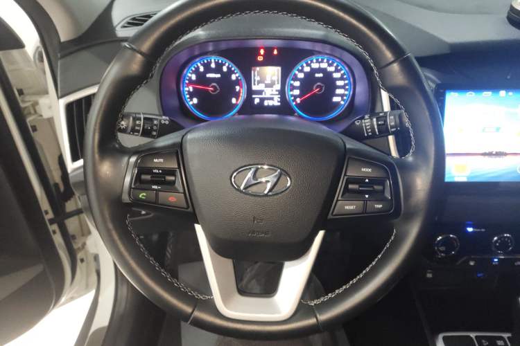 Used Hyundai ix25 2017 1.6L Automatic Smart Version
