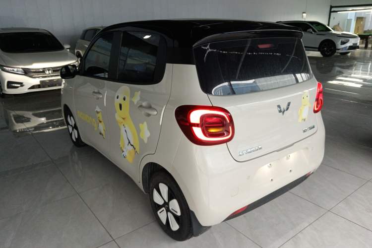 Used Wuling Hongguang MINIEV 2025 Four-Door Version Zhenxiang+ Edition Exterior 2