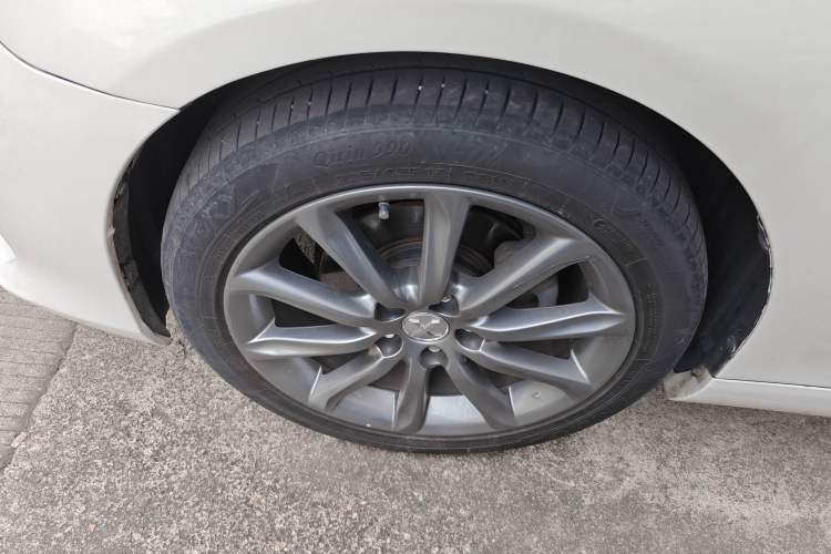 Used Toyota Reiz 2013 2.5S Elite Edition Left Front Wheel Hub