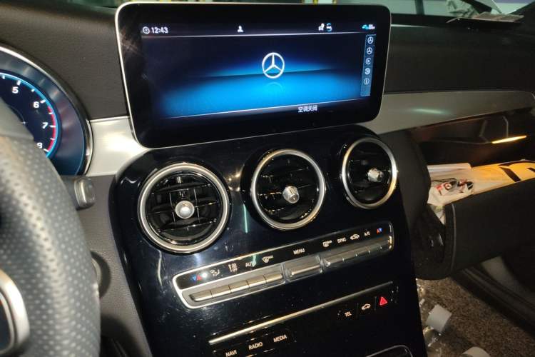Used Mercedes-Benz C-Class 2020 Restyled C 260 Sport Edition Audio And AC Panel