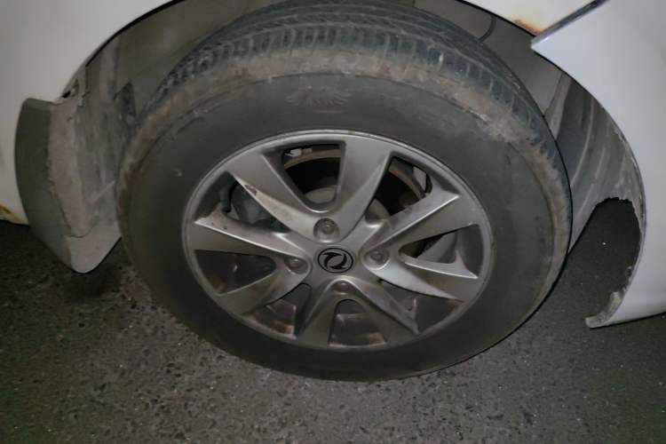 Used Dongfeng Fengon 330 2019 1.5L Manual Practical II China VI Right Front Wheel Hub
