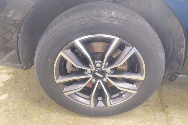 Used Wey VV5 2021 1.5T Two-Wheel Drive Color Pioneer