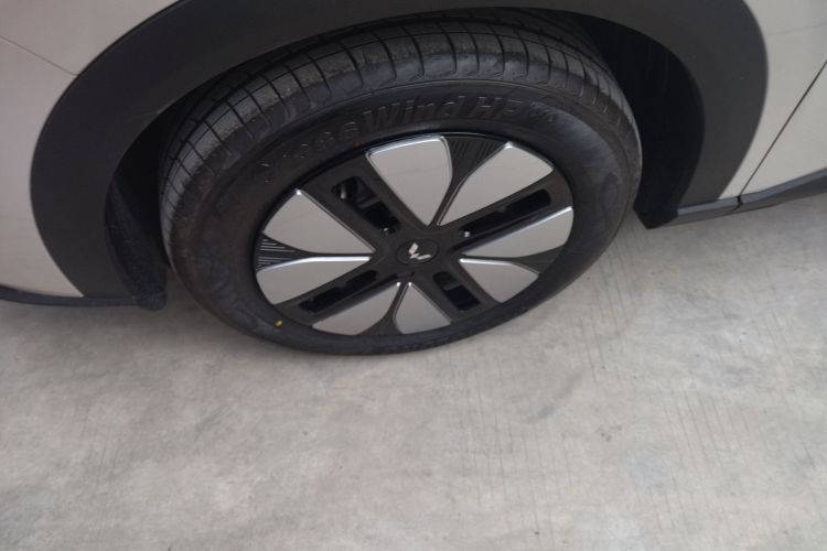 Used Wuling Bingo S 2025 Model 325km Deluxe Edition
