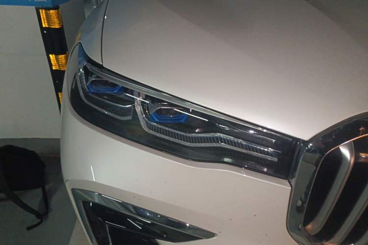 Used BMW X7 
